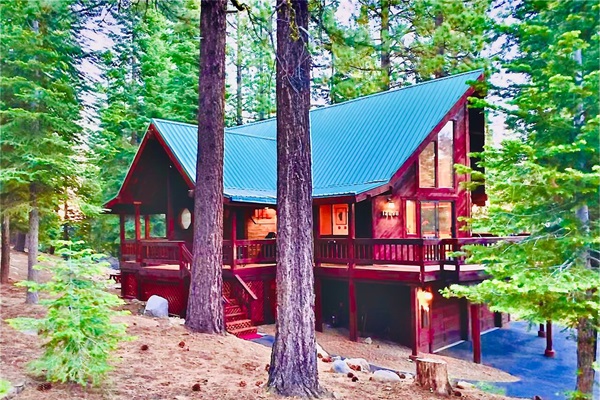 Tahoe Truckee Full Chalet View
